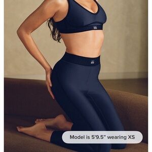 ALO Yoga airlift line up 7/8 leggings